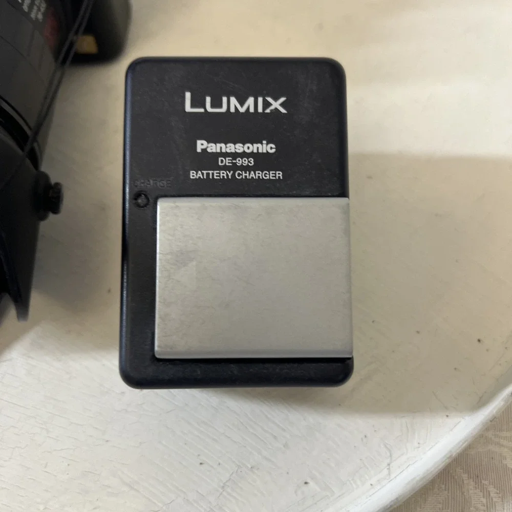 Panasonic Lumix DMC-FZ5 Digital Camera 12x Zoom & Charger Tested
